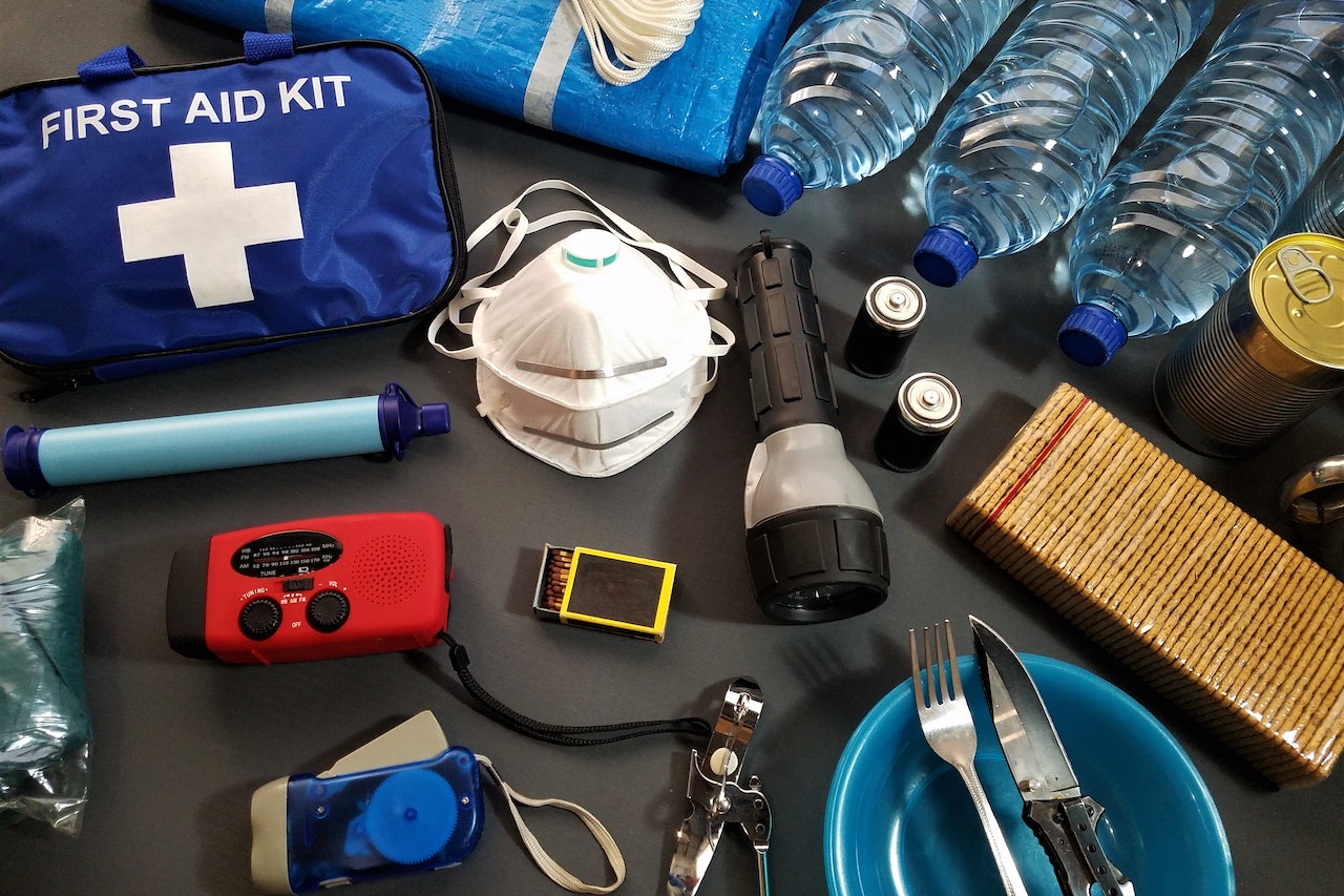 kit de emergencia durante una mudanza